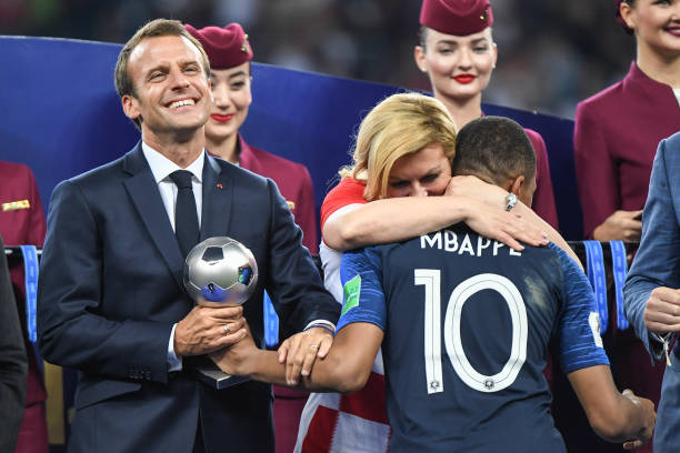 用他的进攻 用他的进攻