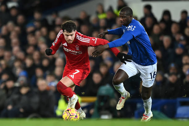 往最为扑朔 往最为扑朔